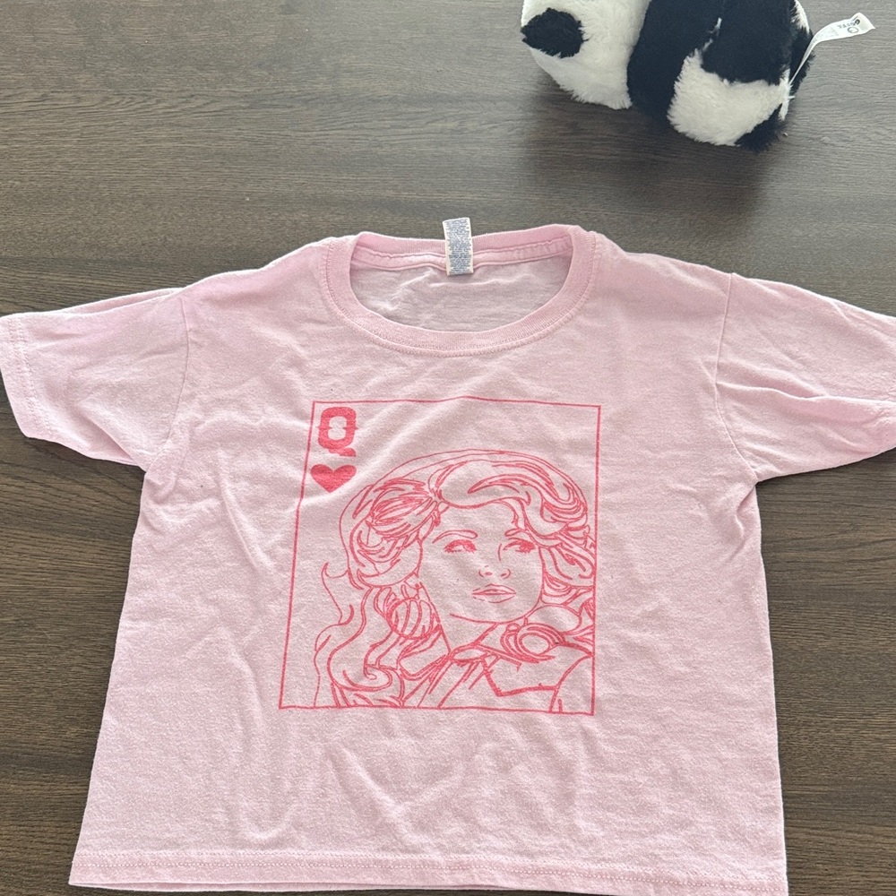Vintage Dolly Parton Queen of Hearts Crop Tee